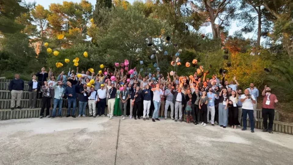 Group photo from the CCM2025 chemometrics meeting.
